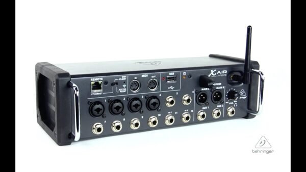 Behringer XR12